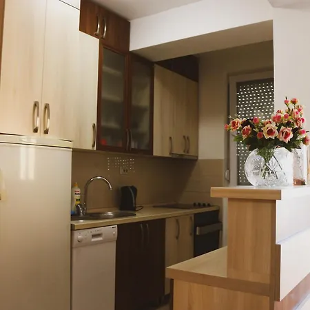 S 3 * Skopje