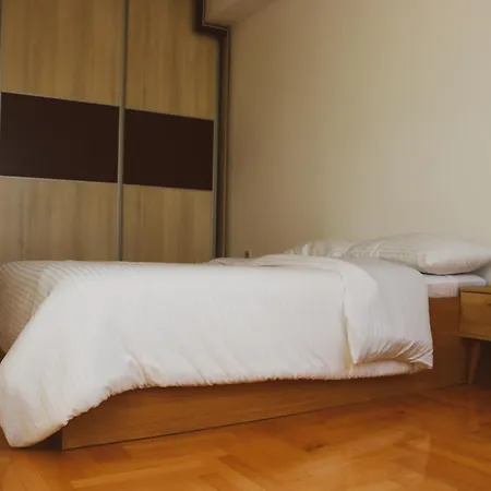 Апартаменти S 3 Скоп'є